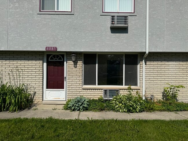 Photo - 4081 Airport Rd