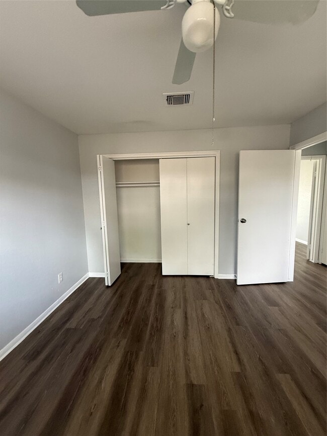 Building Photo - 1227 Lyric Ln Unit 131