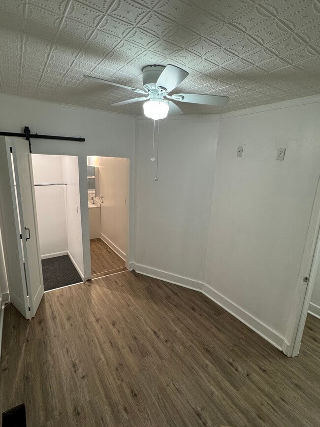 1070 Helderberg Ave Unit 1070 Helderberg , 1st Floor