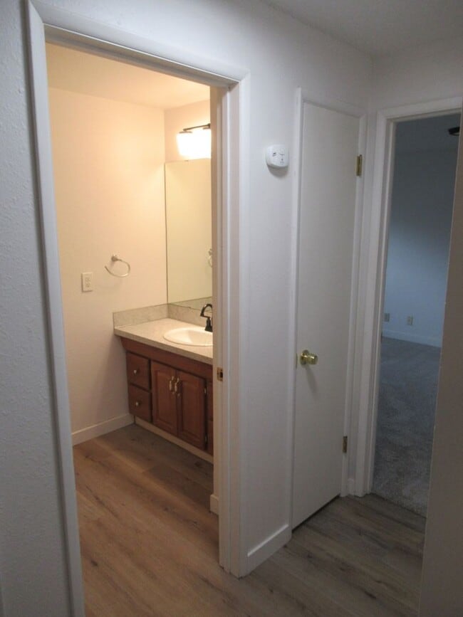 Building Photo - rmiss Unit 3210