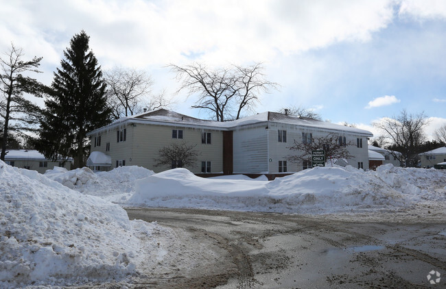 Photo - Valley View Court Apartments