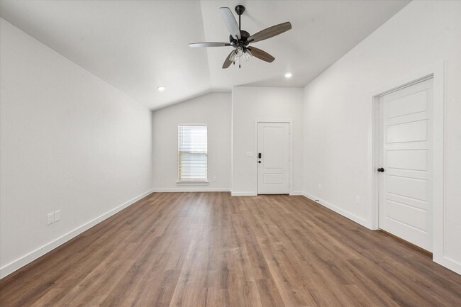 Photo - 1204 Cottonwood Ave