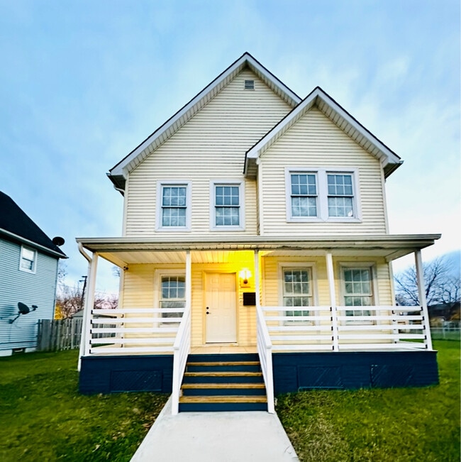 Building Photo - 3007 Wade Ave