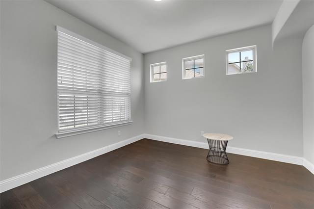 810 Acadia Ct