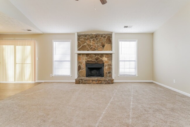 Photo - 5545 Dorsett Shoals Ln