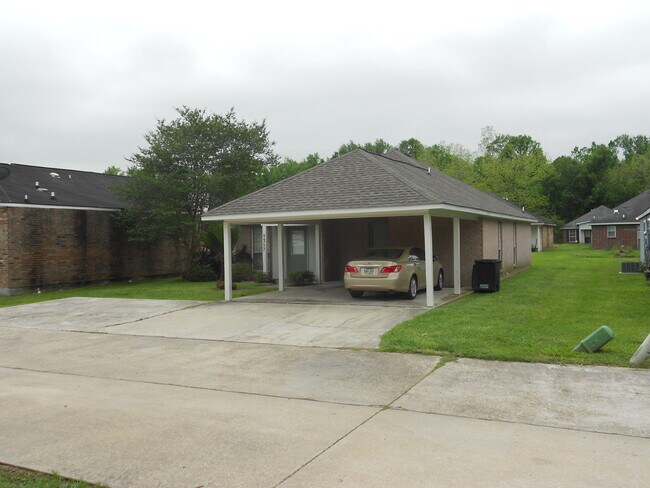 Photo - 1317 Harwich Dr