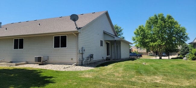 Photo - Spacious West Sioux Falls Twinhome with Gr...