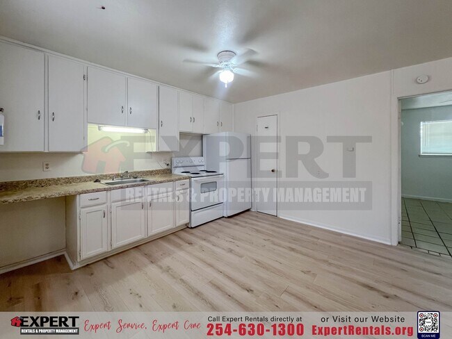 Photo - 1705 Mulford St Unit C