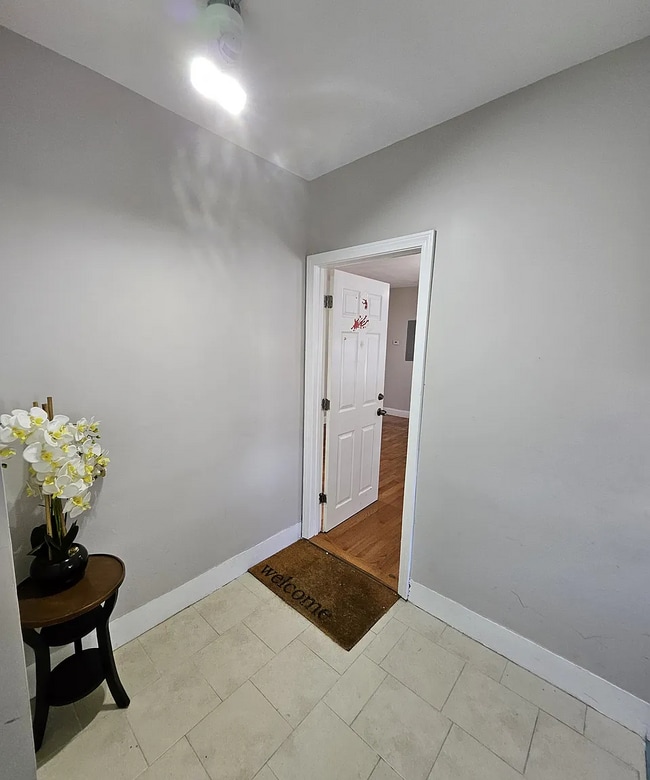 Photo - 6 Pilgrim Rd Unit 2