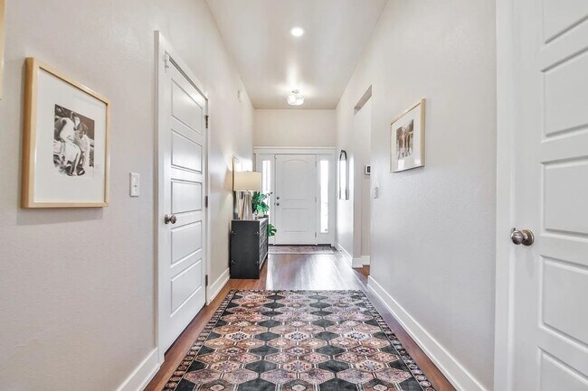 Photo - Beautiful 3 bedroom 2 bathroom in Frenship ISD!