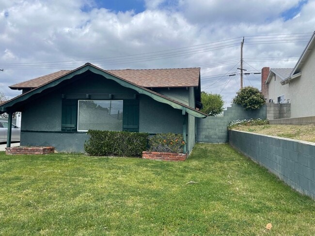 Photo - 2240 Electra Ave