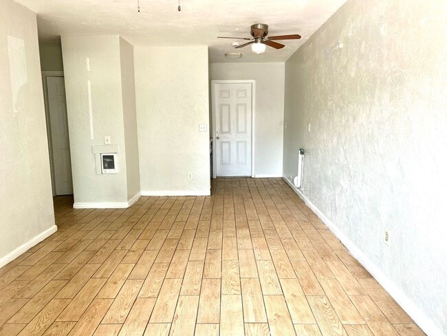 Photo - Charles Street Apartments 2 Unit 430 N. Charles Street - 02