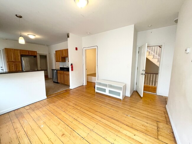 Photo - 52 Delle Ave Unit #2,