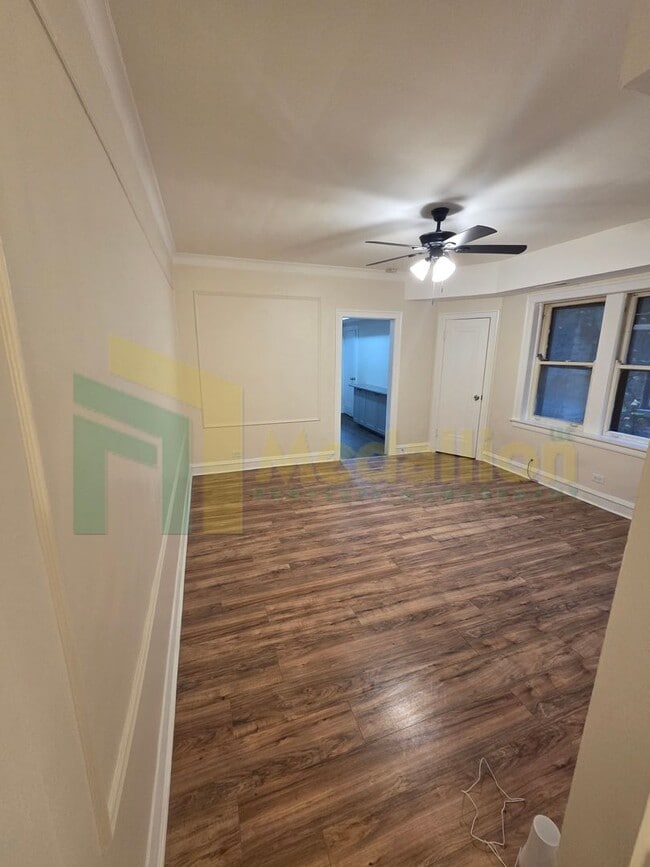 Photo - Beautifully Updated 2-Bedroom Apartment – ... Unit 8349 South Rhodes Avenue - 1S