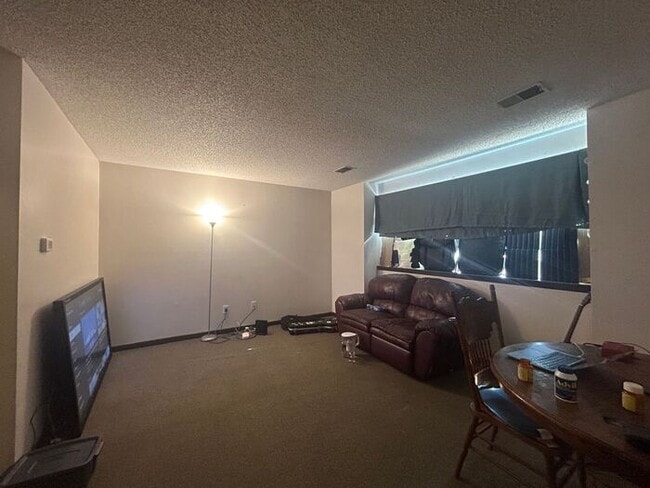 Photo - $825 | 2 Bedroom, 1 Bathroom Apartment | C...