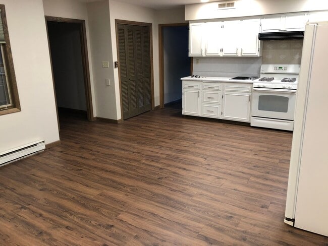 Photo - Recently Renovated 3-bedroom Home near Monk Botanical Gardens