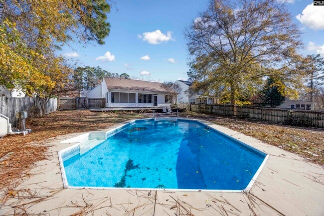 Photo - 278 Jessica Dr