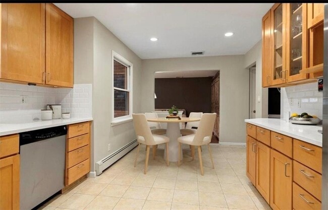 Photo - 240 Plainview Rd