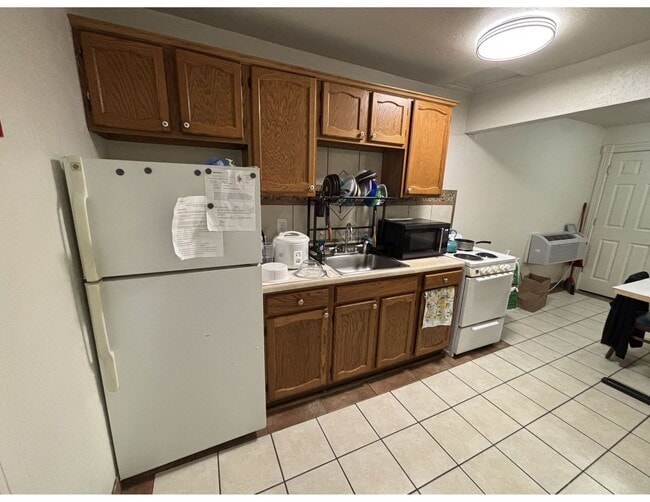 Photo - 927 Avon St Unit 927 1/2