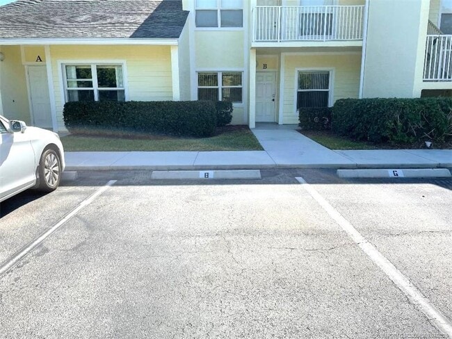 Building Photo - 4210 Gator Trace Ave Unit B