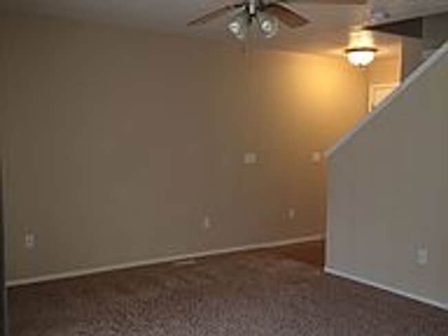 Photo - Comfort Meets Convenience in the Heart of Pullman