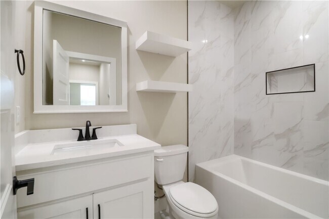 Photo - 1840 Momi St