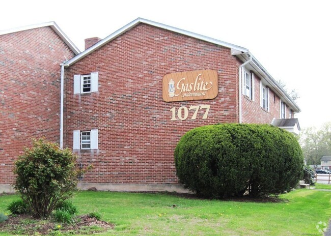 Building Photo - 1079 Blue Hills Ave Rental