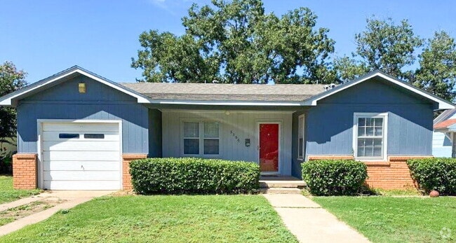 Building Photo - Charming 2/1/1 With Additional Garage Storage Rental