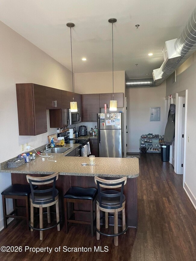 Photo - 322-322 Penn Ave