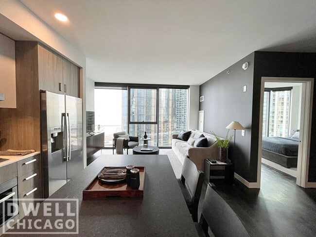 Building Photo - 460 E Waterside Dr Rental