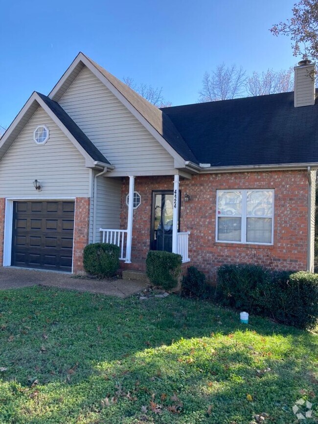 Building Photo - Hickory Highland Home Ready for Move In!