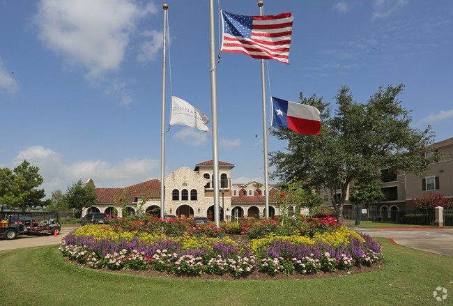 Heritage Estates - Heritage Estates Apartments