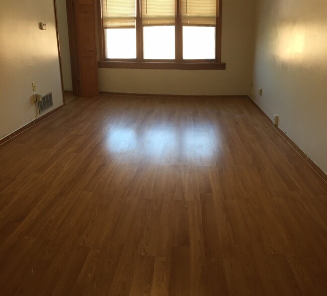 Building Photo - 2934 S Keeley St Unit 2