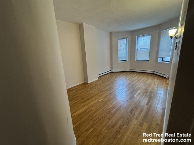 Photo - 67 S Huntington Ave Unit 1