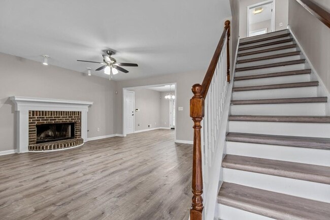 Photo - 631 Saddlewood Dr