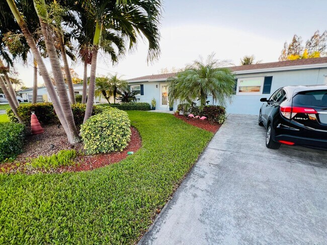 Photo - 1877 Meadow Ct