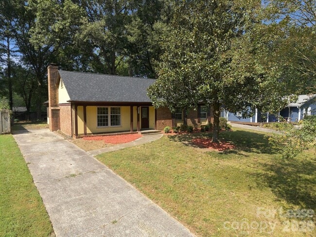 7724 Winterset Dr