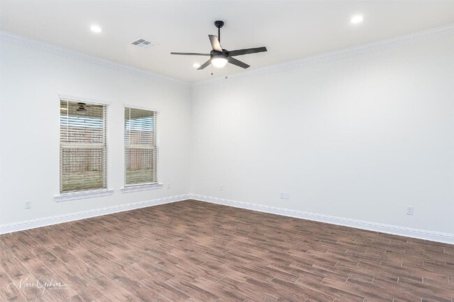 Photo - "Charming 3-Bedroom Bossier City Home with 2 Full Baths and 1848 Sq Ft of Comfort!"