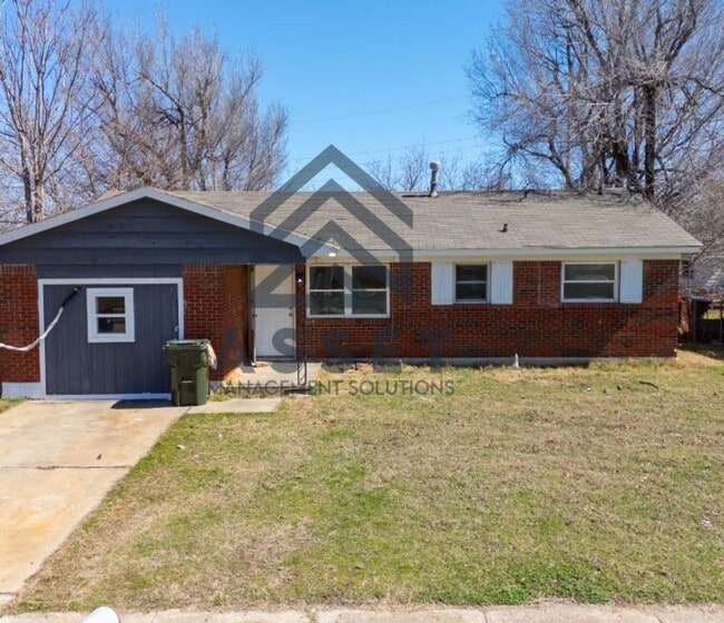 Photo - Lovely 4 Bed 1.5 Bath!!