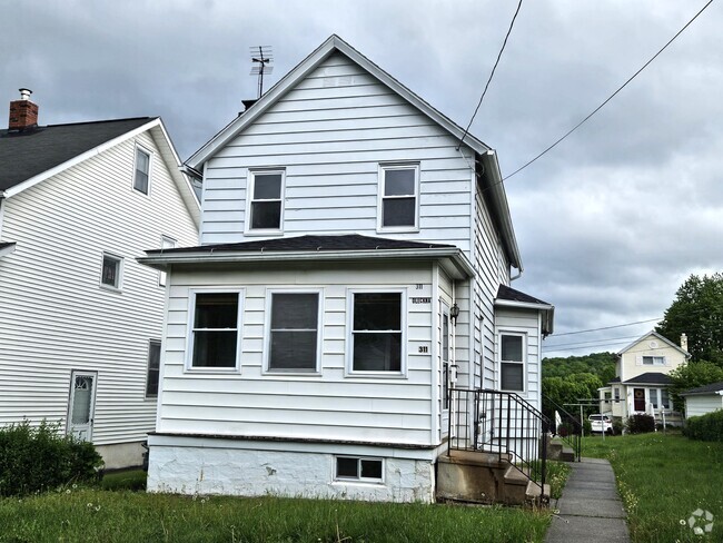 Building Photo - 311 Oleckna St Rental