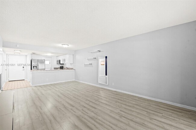 Photo - 2302 S Cypress Bend Dr Unit 210