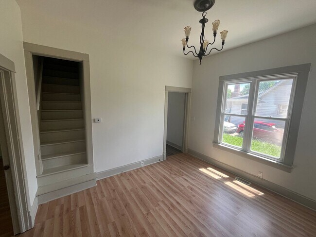 Photo - New Listing !!!