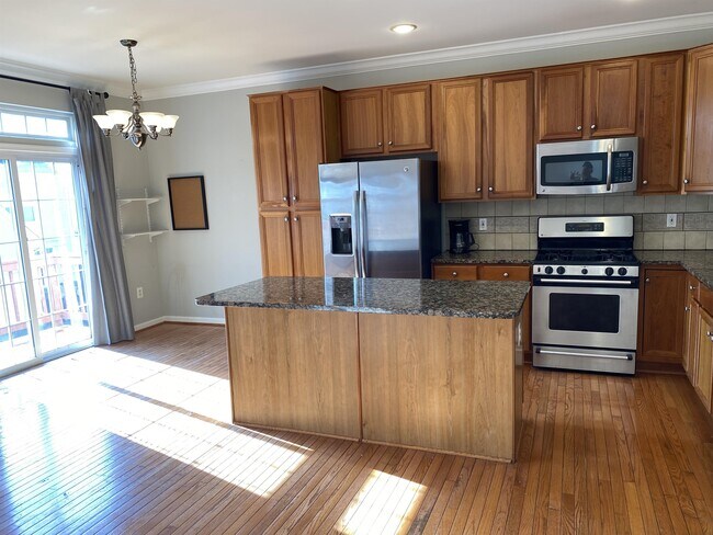 Photo - 13851 Palisades St