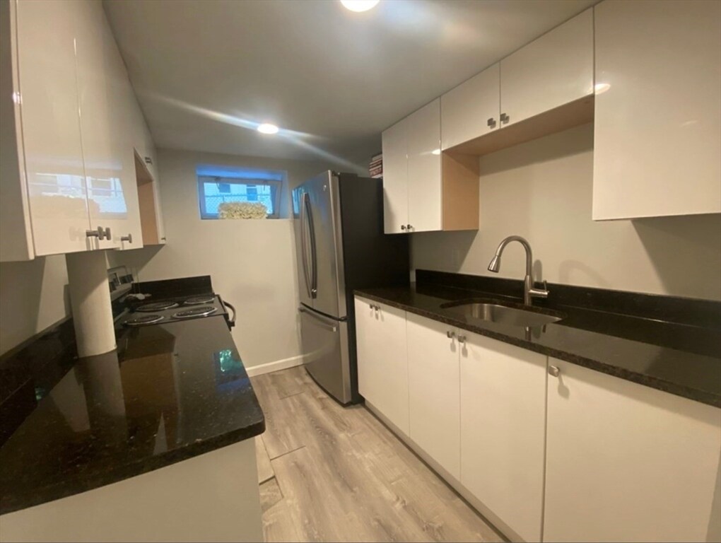 Photo - 59 Nottinghill Rd Unit B