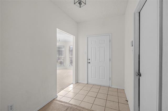 Photo - 9808 Nixon Dr