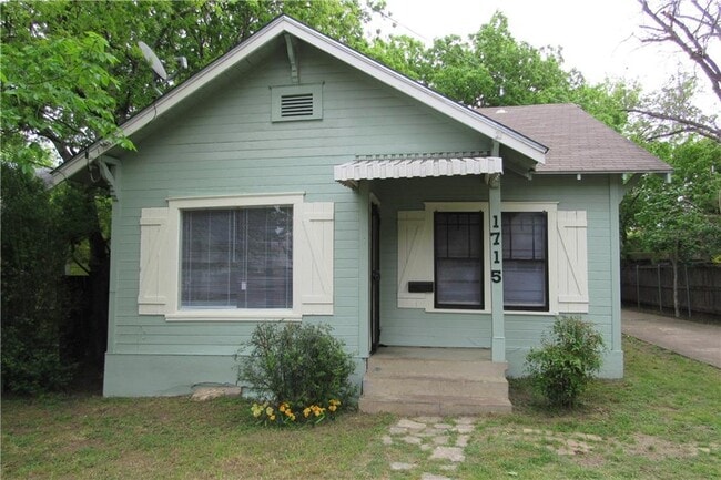 Building Photo - 1715 Briar St