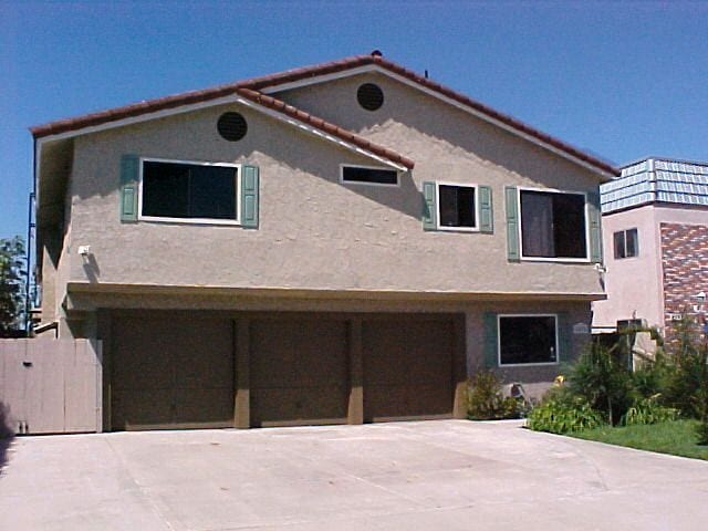 Photo - 4576 Hawley Blvd