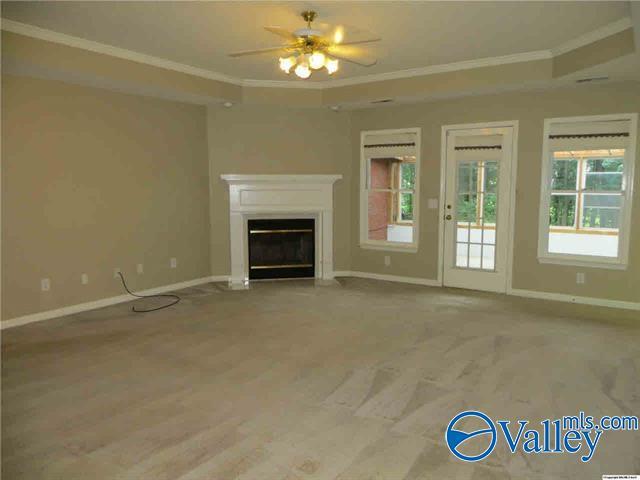 Photo - 111 Capote Dr