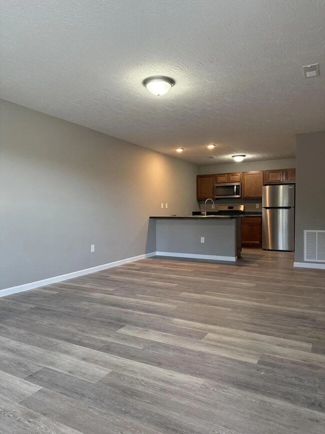 Photo - 2170 Sharkey Rd