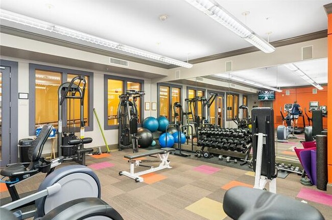 Photo - Exchange Unidad 2844Q